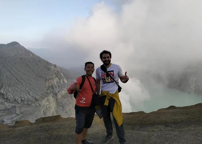 Nio Homestay And Tour