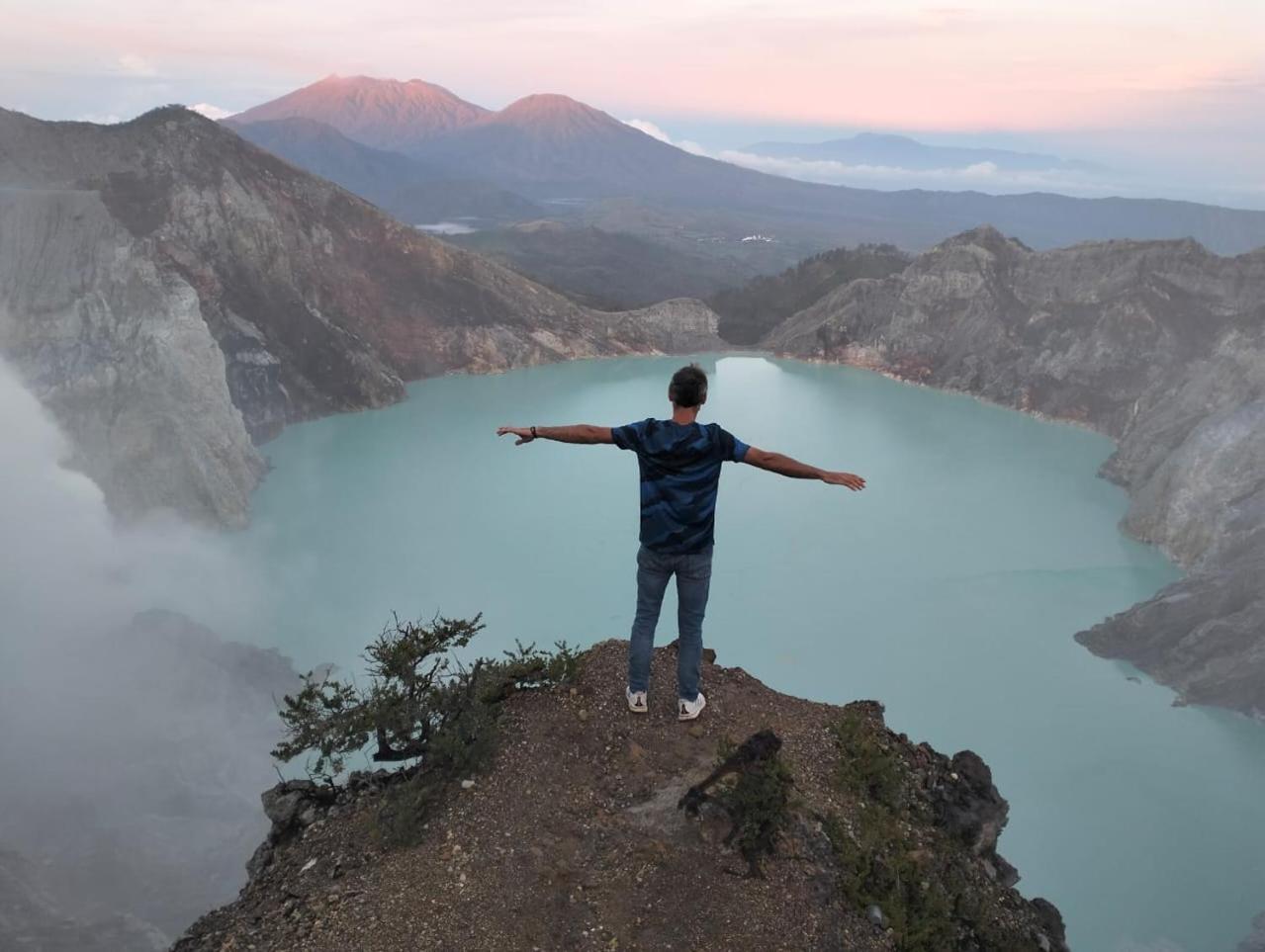 Homestay Nio And Tour Licin
